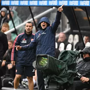 Unai Emery Leads Arsenal in Premier League Clash Against Newcastle United