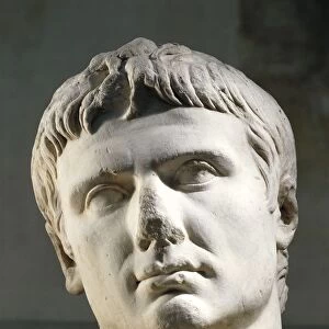 Colossal head of the Emperor Augustus (Gaius Iulius Caesar Octavianus, 63 B. C. - 14 A. D. ), Julio-Claudian dynasty, imperial age, marble
