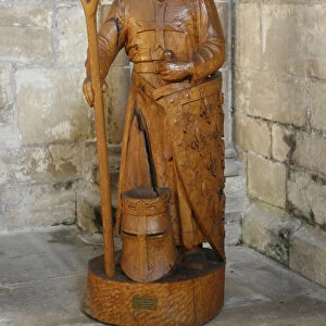 Crusader statue in Vezelay basilica