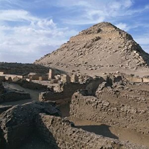 Egypt, Abusir, pyramid and funerary temple of King Neferirkara-Kaka