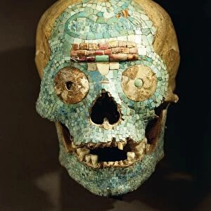 Holland, Leiden, Turquoise encrusted skull, found in Teotitlan del Camino (Oaxaca)