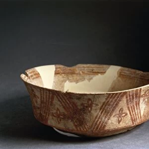 Iraq, Mesopotamia, Painted ceramic bowl from Tell Hassan