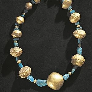 Necklace made from gold and precious stones, Peru, Moche culture