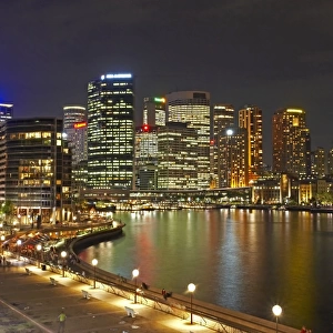 Australia, Sydney, Sydney Cove illuminated at night