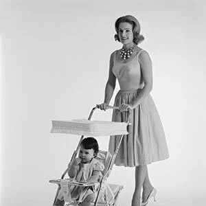 1960, Two People, Adult, Baby, Young Adult, Young Women, Baby Girls, Caucasian Appearance