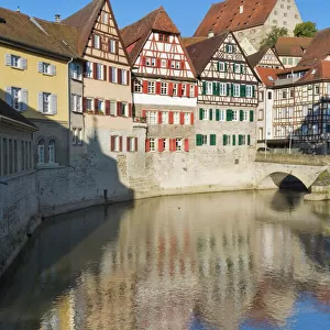 Old town with Kocher river, Schwaebisch Hall, Hohenlohe, Baden-Wuerttemberg, Germany, Europe