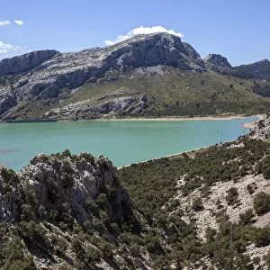 View of the Embalse de Gorg Blau reservoir, Sierra de Tramuntana, Majorca, Balearic Islands