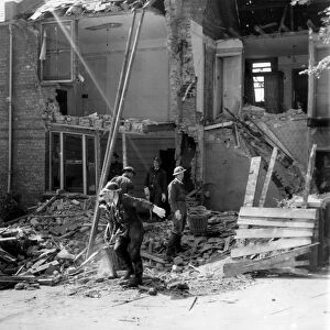 Home front 1940. Bomb damage at Crayford