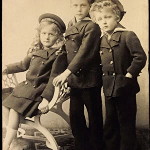 Ak children of Count Torring Jettenbach, sailor uniforms (b / w photo)
