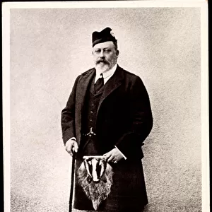 Ak H. M. King Edward VII in a scotsman dress, Kilt (b / w photo)