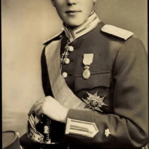 Ak Portrait of Prince Carl Johan in gala uniform with sash (b / w photo)
