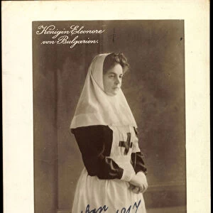 Ak Queen Eleonore of Bulgaria, Costume, Nurse (b / w photo)