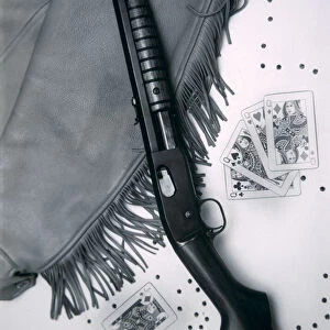 Annie Oakleys (1860-1926) Remington rifle (b / w photo)