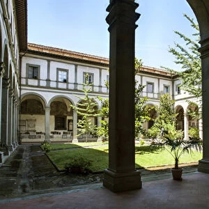 Architecture: view of the cloister of the dead (chiostro dei Morti