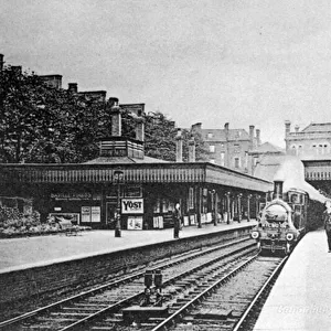 Canonbury Station, Islington, c. 1905 (b / w photo)