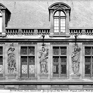 Cour d Honneur of the Hotel Carnavalet, facade, Paris, 1930 (b / w photo)