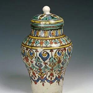 Decorated vase, Moorish (faience)