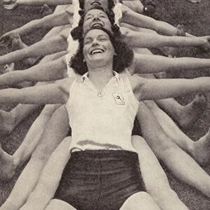 Girls from the Womens League of Health and Beauty (b / w photo)