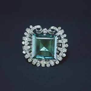 Hooker Emerald, 1950 (emerald & diamonds set in platinum)