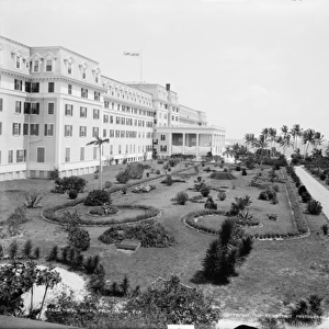 Hotel Royal Palm, Miami, Florida, c. 1900 (b / w photo)