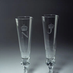 Imperiale tableware: crystal champagne flutes engraved with the initials of Emperor