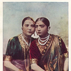 Indian Natives: Hindoo Natch Girls (coloured photo)