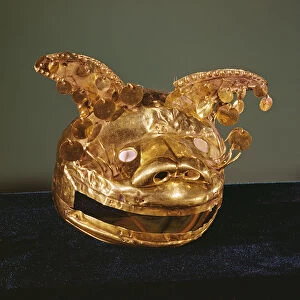 Jaguar helmet mask (gold)