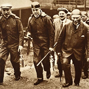 King Edward VIII and the Miners Going Down Cwmner Pit, Cardiff (b / w photo)