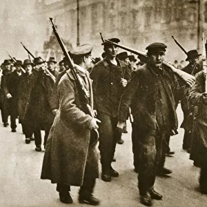 Mutiny: Berlin, c. 1918 / 19 (sepia photo)