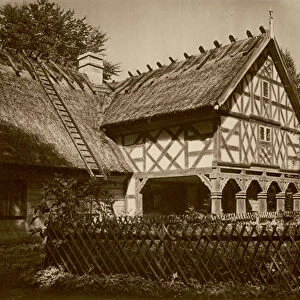 Oberlandisches Laubenhaus, jetzt im Freilichtmuseum in Konigsberg; Oberland house with arcade, now in the Konigsberg Freilicht-Museum (b / w photo)