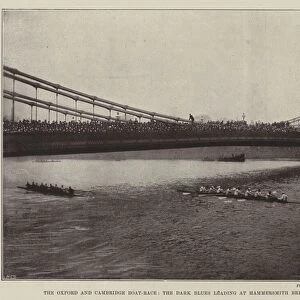 The Oxford and Cambridge Boat-Race, the Dark Blues leading at Hammersmith Bridge (b / w photo)