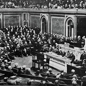 President Woodrow Wilson addresses Congress