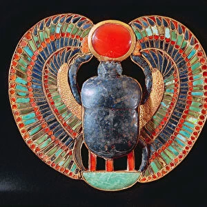 Scarab pectoral, from the tomb of Tutankhamun, in the Valley of the Kings at Thebes, c