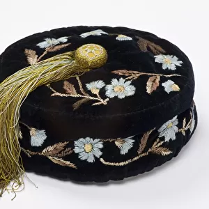 Smoking cap, c. 1880 (embroidered velvet lined with machine-quilted silk)