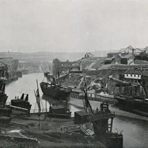 Sunderland, looking up the River from the Bridge (b / w photo)