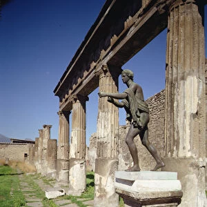 The Temple of Apollo, Portico with Doric columns, Pompei, Italy (photo)
