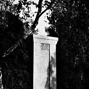 View of Gustav Mahlers gravestone (b / w photo)