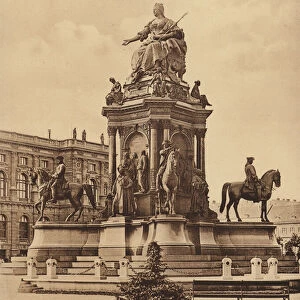 Wien / Vienna: Maria-Theresien-Denkmal (b / w photo)