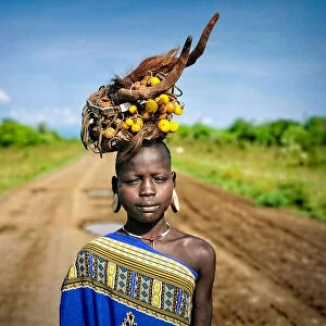 Young girl from Mursi tribe