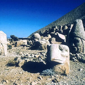 Ancient stone heads, Mount Nemrut, Adiyaman, Turkey