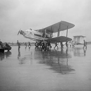 Armstrong Whitworth Argosy, Croydon Aerodrome, 25 April 1931. Artist: Bill Brunell