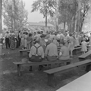 "California Day", picnic in town park on the Rogue River, 1939. Creator: Dorothea Lange