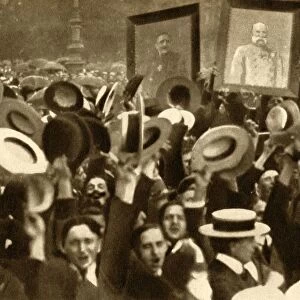 Hoch the Kaiser! : cheering crowds in the streets, Berlin, Germany, 4 August 1914, (1933)