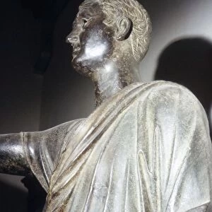 The Orator, Etruscan Bronze, detail, 1st century BC