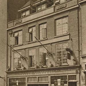 The Tiger Tavern on Tower Hill, c1935. Creator: Unknown
