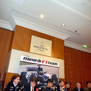 Minardi in Budapest: Zsolt Baumgartner Minardi, Paul Stoddart Minardi Team Principal and Gianmaria Bruni Minardi are the guests of honour as