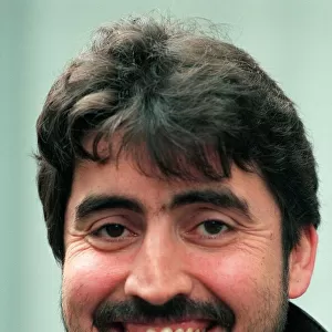 ACTOR ALFRED MOLINA IN OUTSIDE PHOTOCALL 08 / 04 / 1993