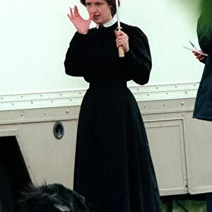 Gillian Anderson X Files actress wearing Victorian costume June 1999 smoking between