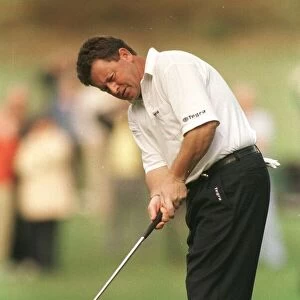 Ian Woosnam golfer October 1998 putts on the 12th green at Wentworth golf course