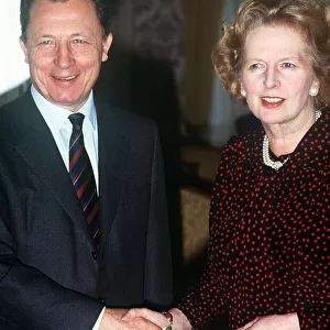 M Thatcher recieves Jacues Delores, President of the E. E. C at No10 Downing Street. 1986